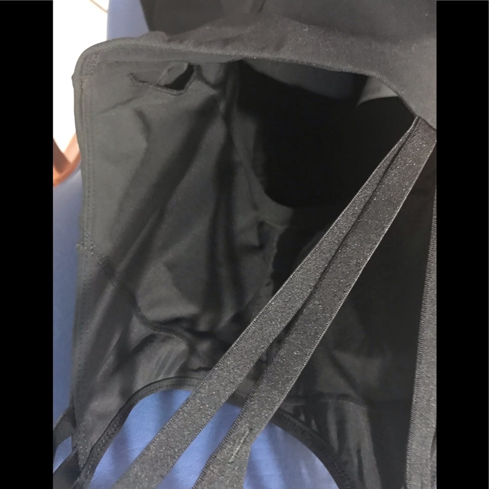 Fabletics Arianna tank - Picture 7 of 14